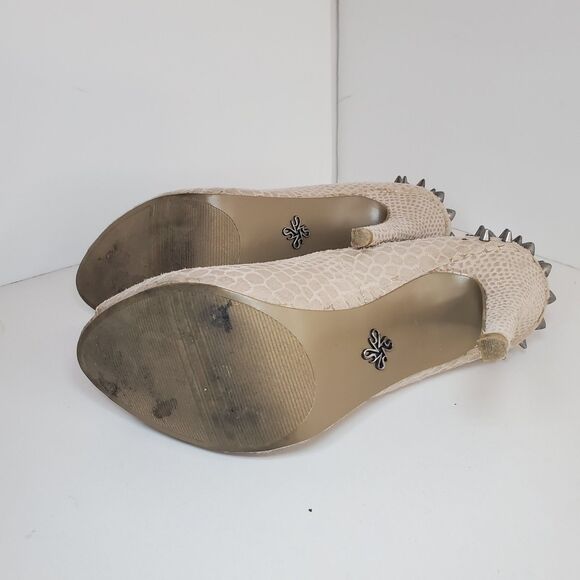 Simply Vera Wang Sz 9.5 Platform Faux Snakeskin Beige Pumps Spike Heels Glam - Picture 8 of 9